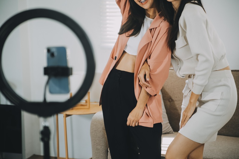 Comment faire un live sur TikTok : timing, audience et stratégie post-live