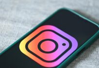 Reels Instagram et IA : comment produire plus vite sans perdre l’ADN de marque ?